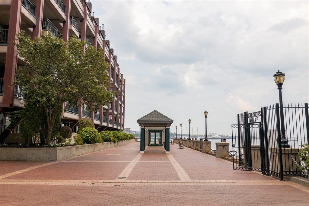 357 Commercial St # 611