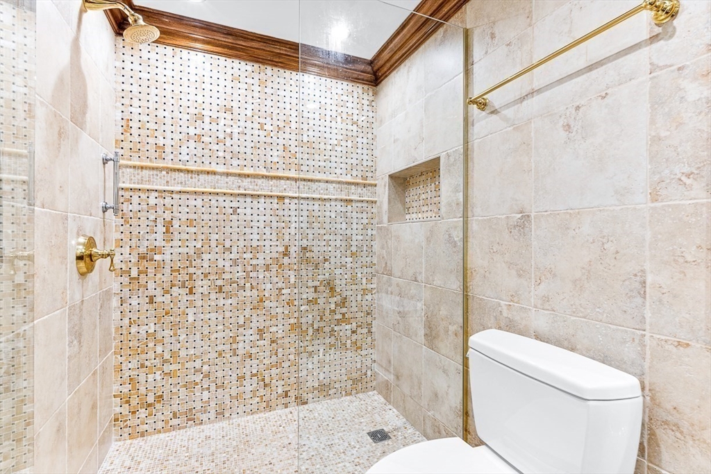 357 Commercial St # 311