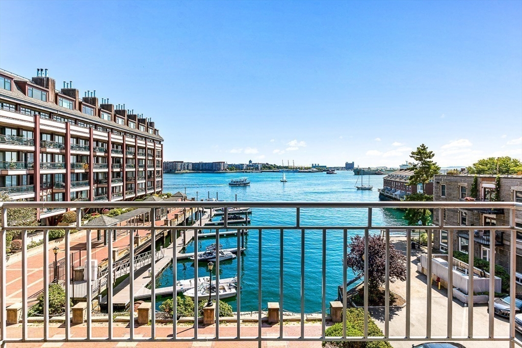 357 Commercial St # 311
