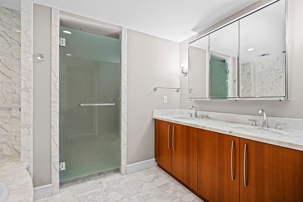 4 Battery Wharf # 4608
