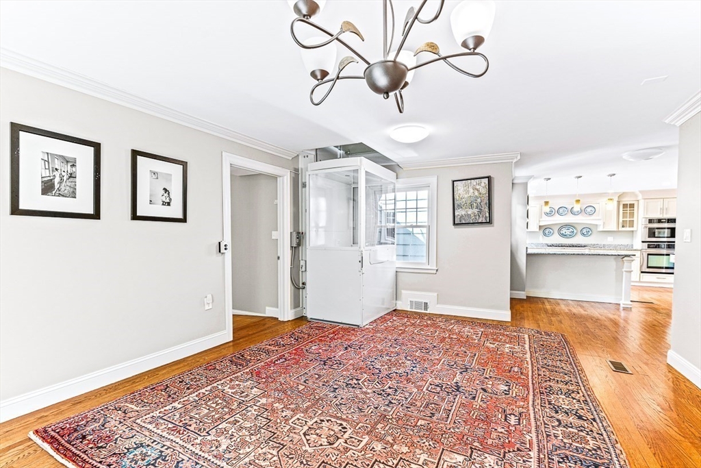 24 Bellevue Street