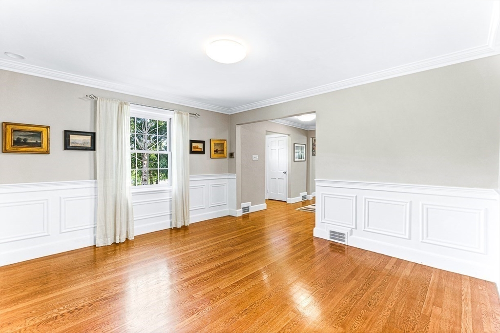 24 Bellevue Street