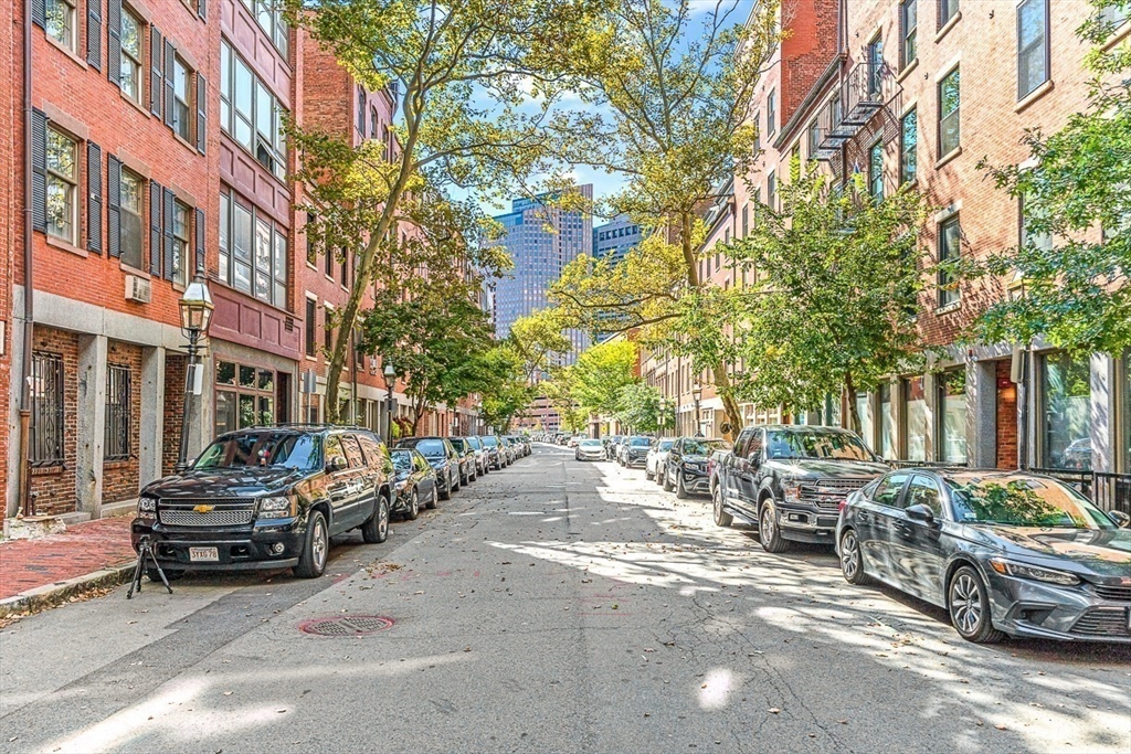 120 Fulton St # 2E