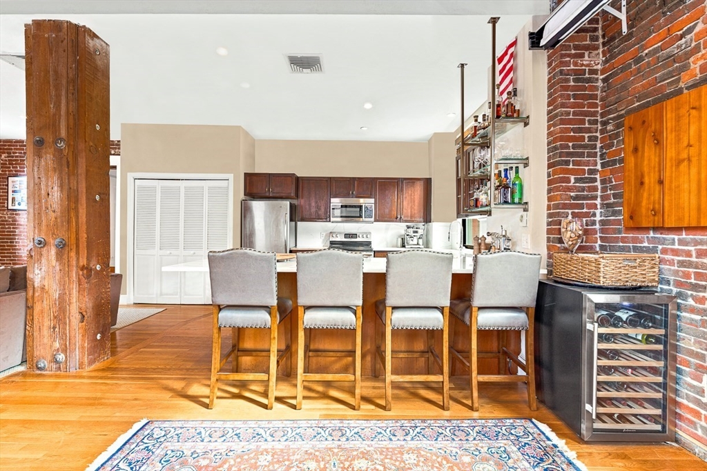 120 Fulton St # 2E