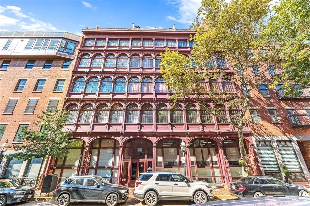 120 Fulton St # 2E