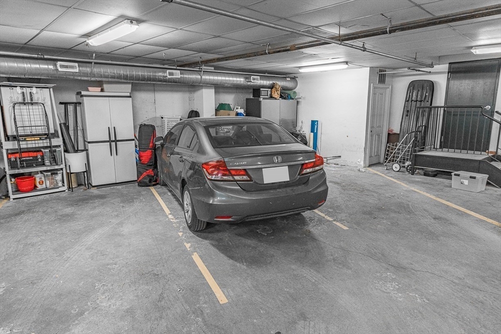 440 Commercial St # 402