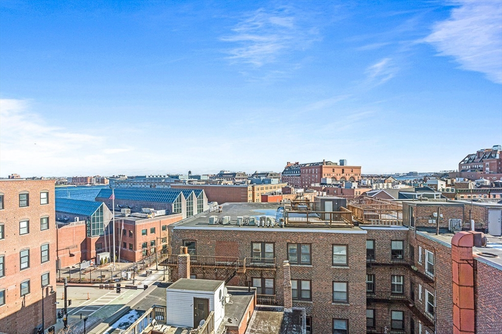 440 Commercial St # 402