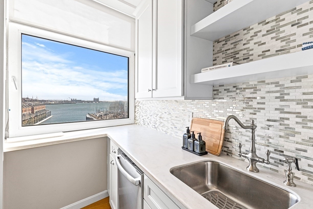 300 Commercial St # 303