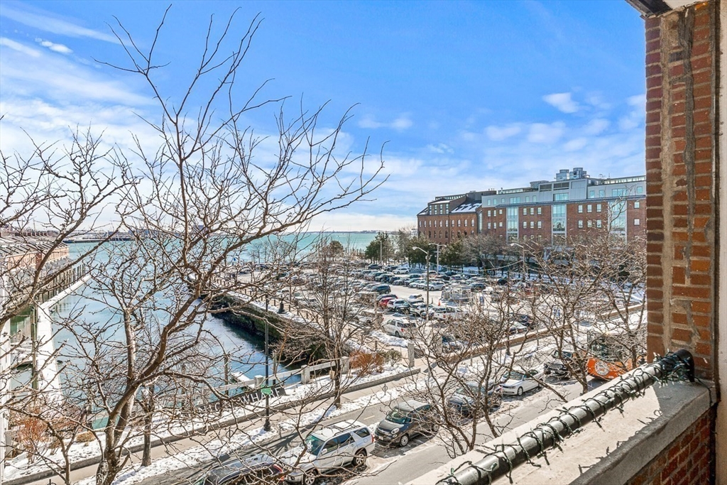 300 Commercial St # 303