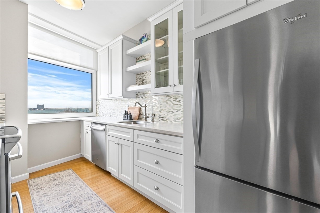 300 Commercial St # 303