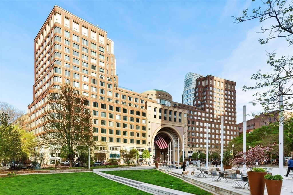 20 Rowes Wharf # 309