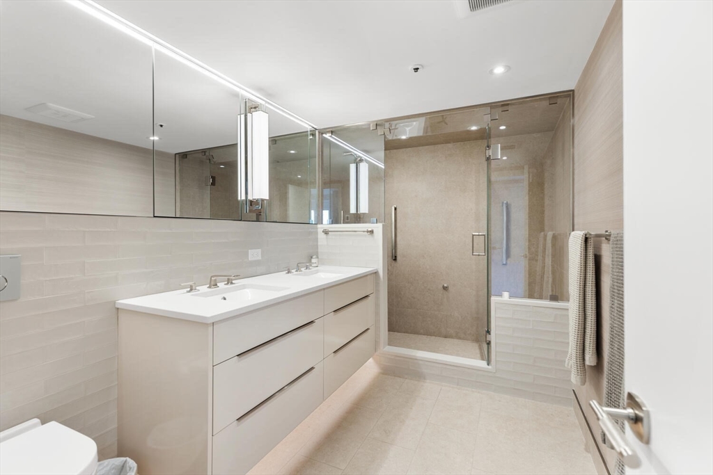 20 Rowes Wharf # 309