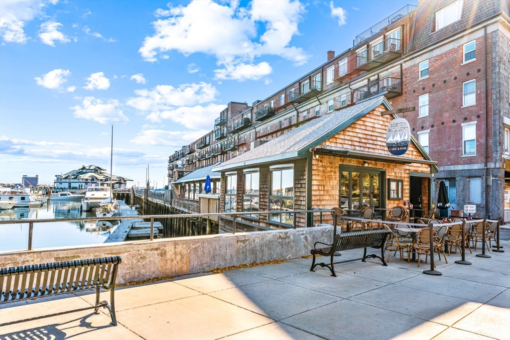 1 Commercial West