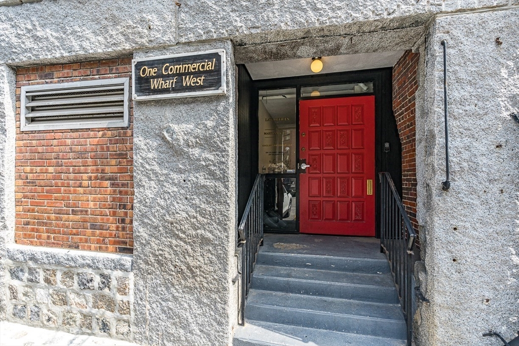 1 Commercial West
