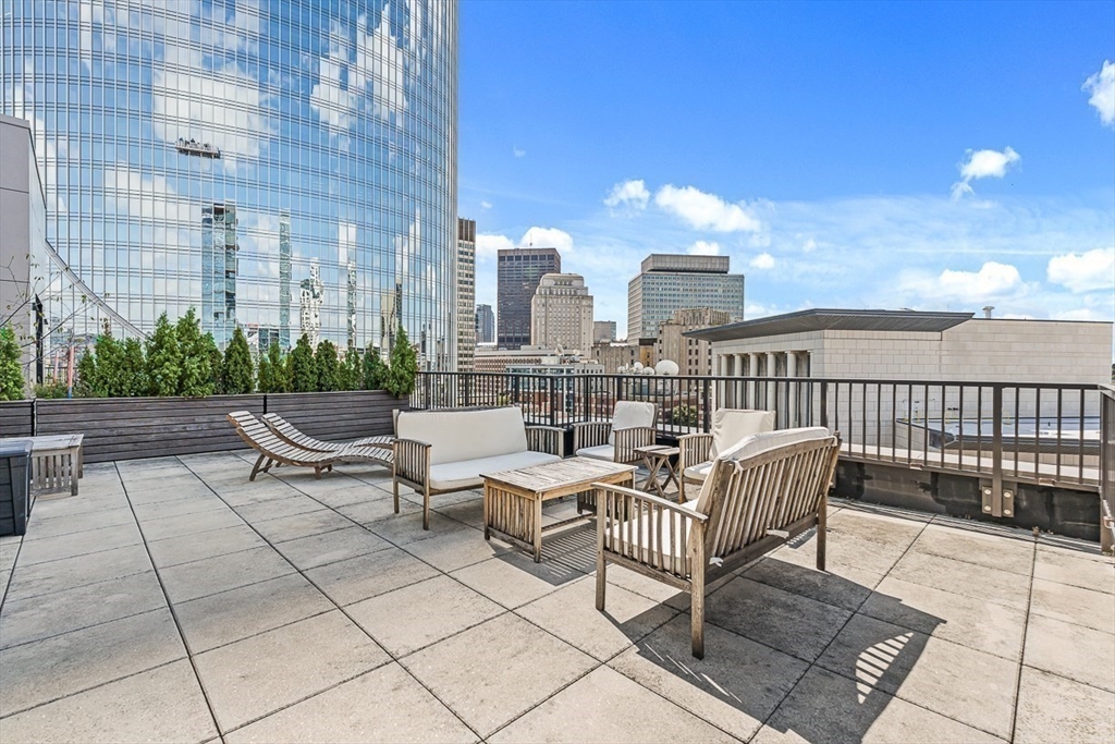 121 Portland St Unit: PH3