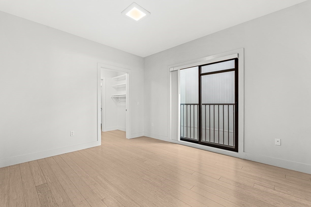 121 Portland St Unit: PH3