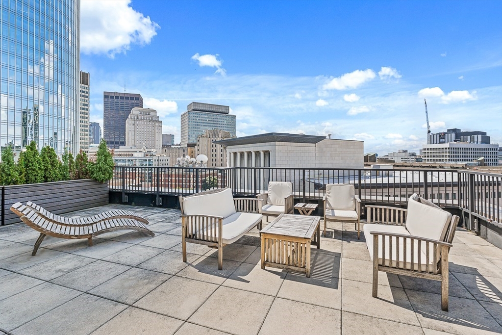121 Portland St Unit: PH3