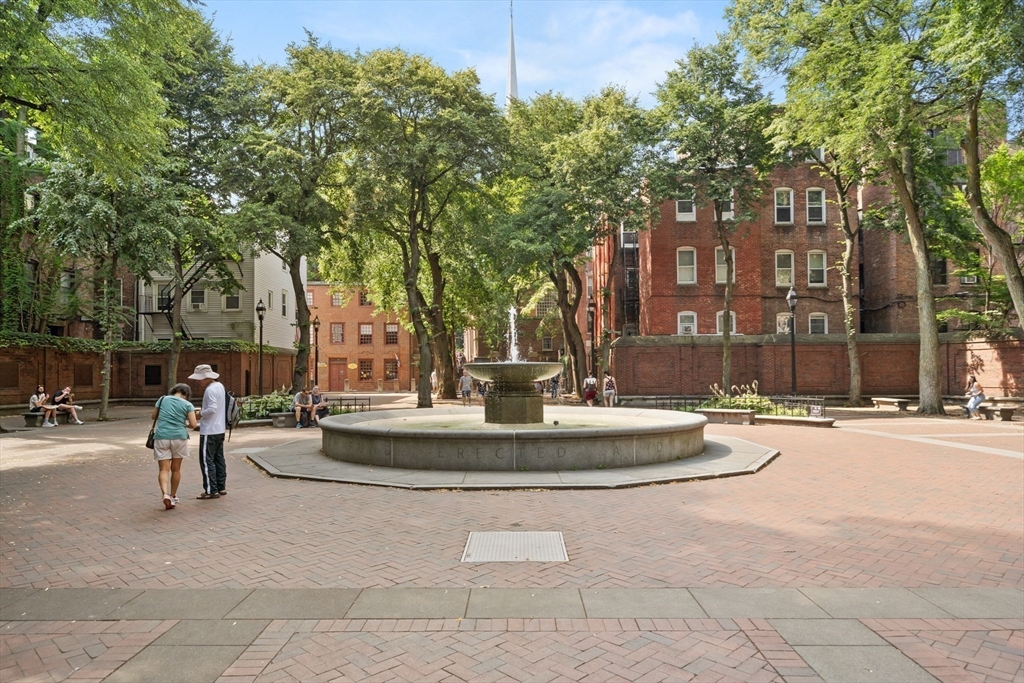 181 Salem Street # 18F