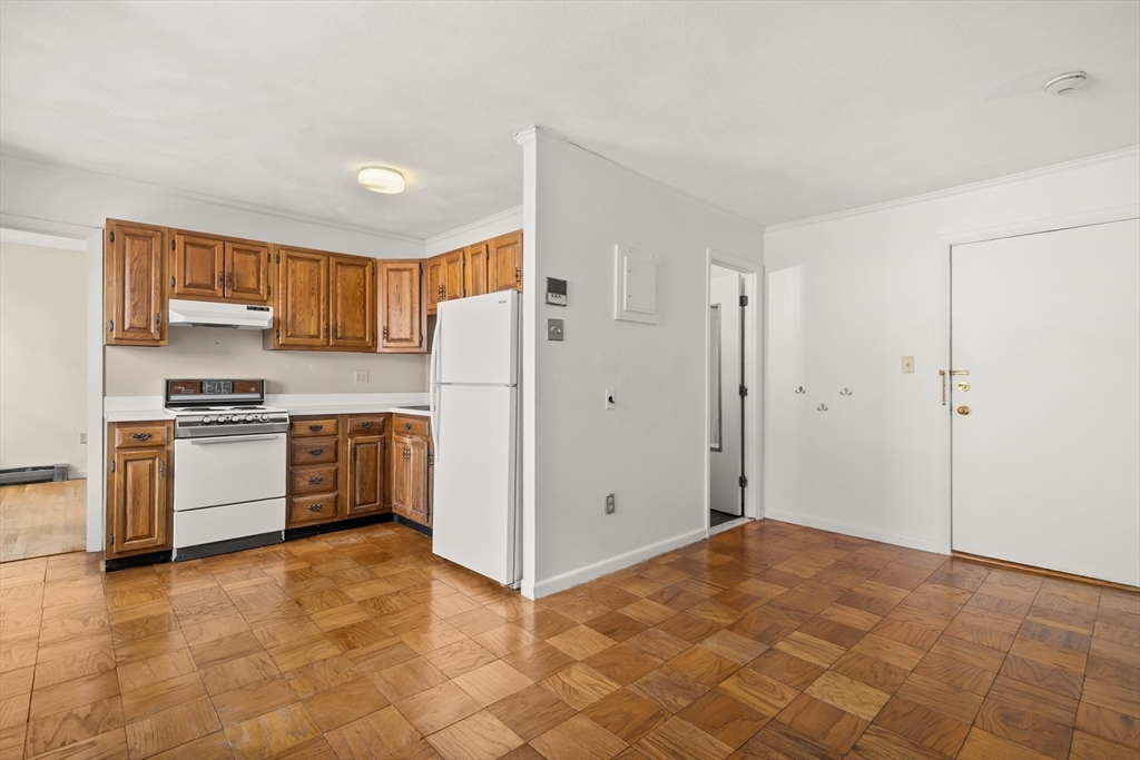 181 Salem Street # 18F