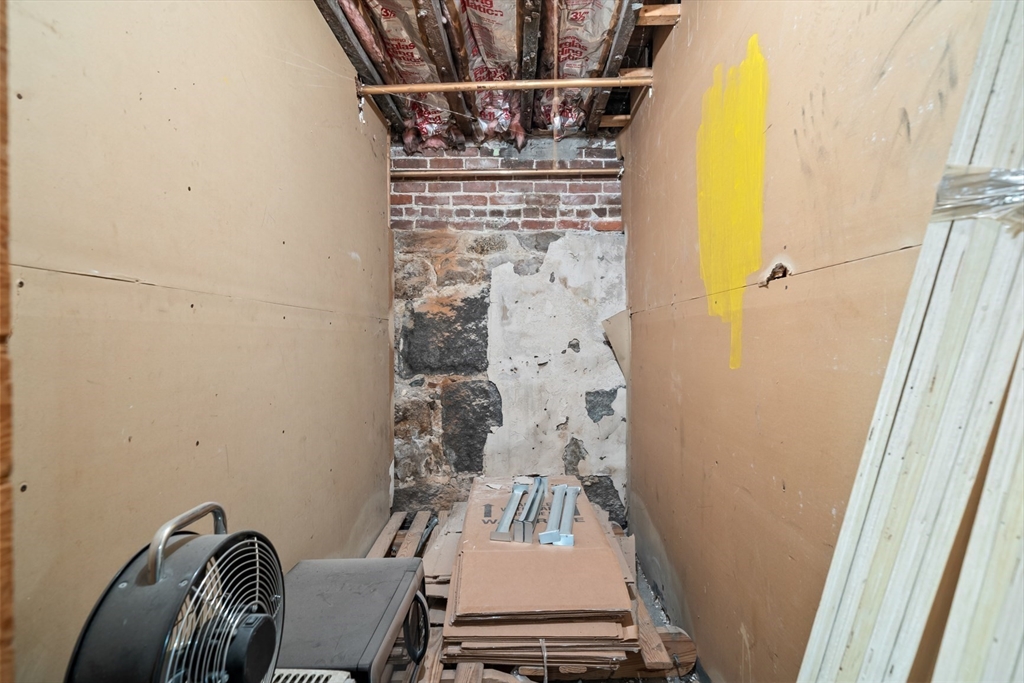 181 Salem Street # 18F