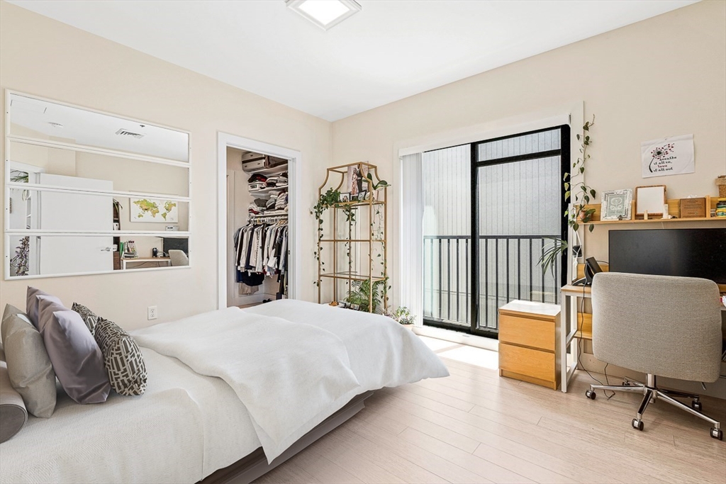 121 Portland St Unit: PH3