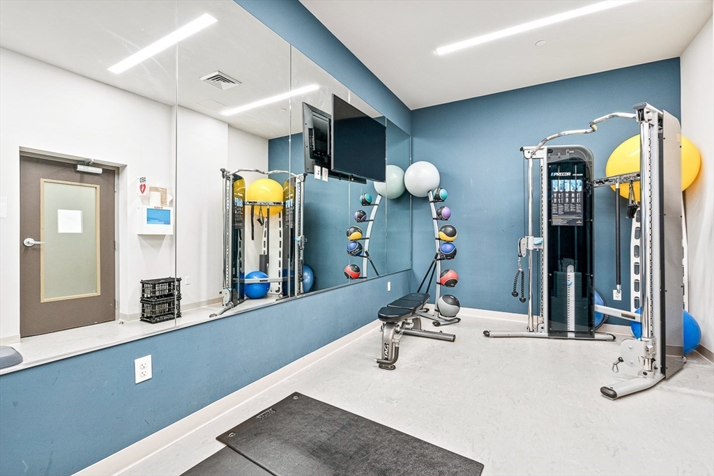 121 Portland St Unit: PH3