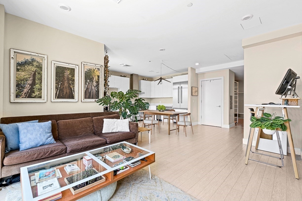 121 Portland St Unit: PH3