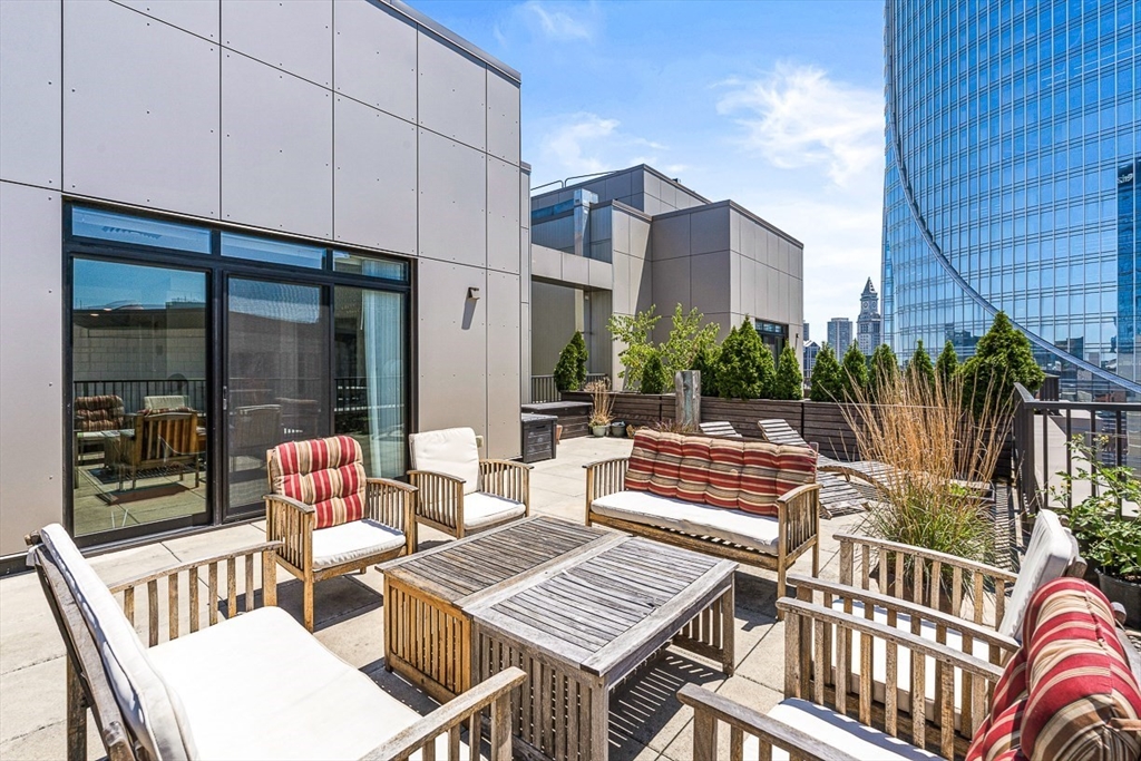 121 Portland St Unit: PH3
