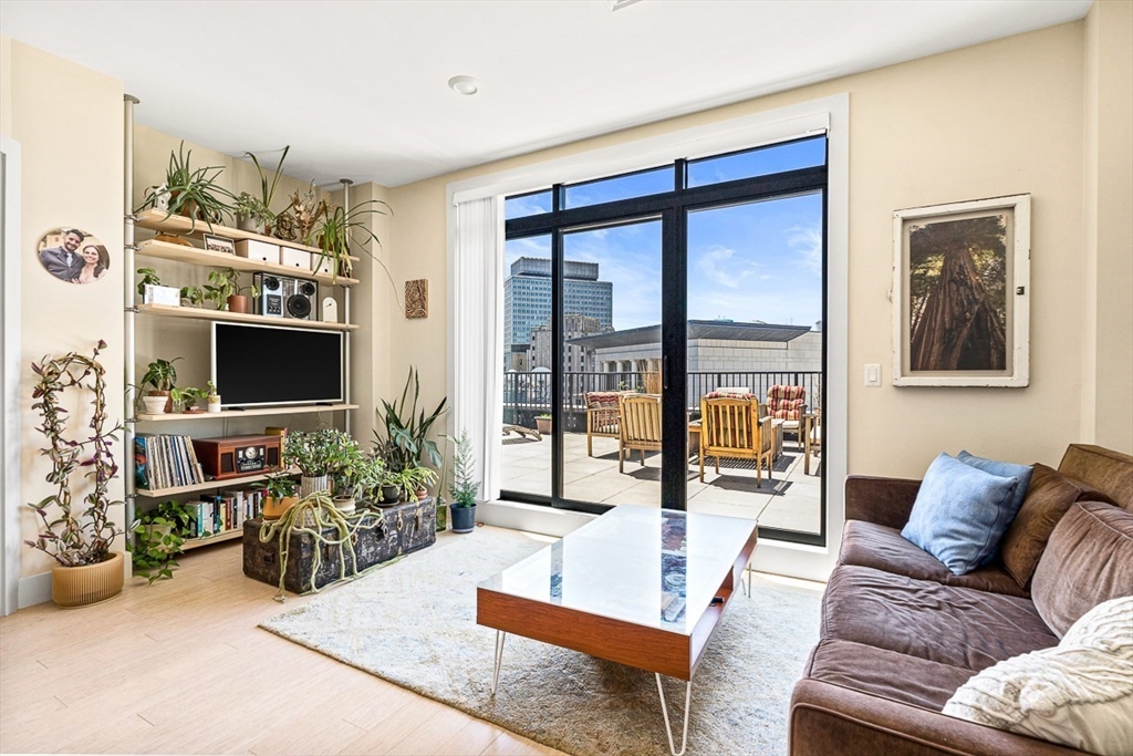 121 Portland St Unit: PH3