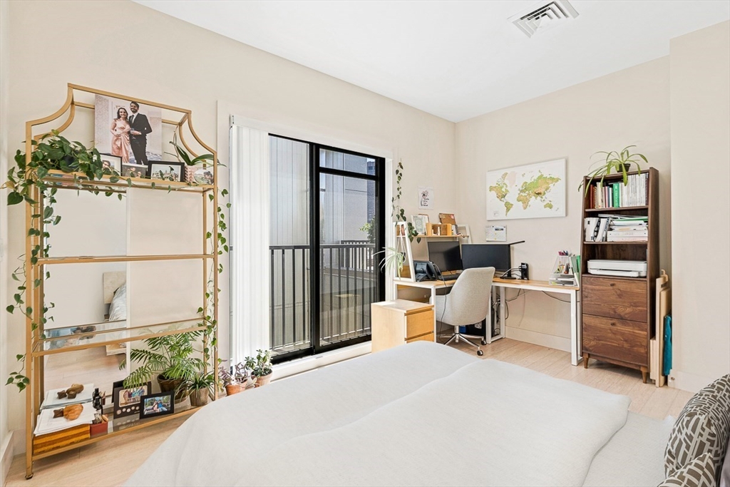 121 Portland St Unit: PH3