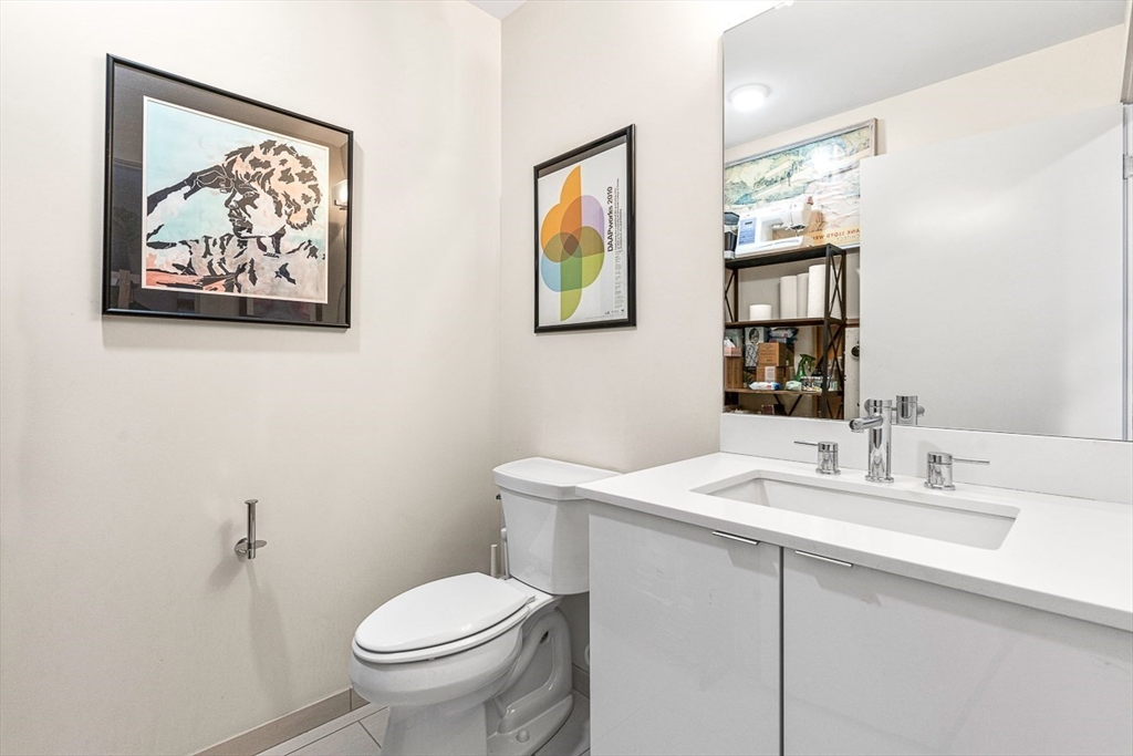 121 Portland St Unit: PH3