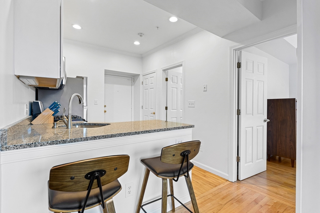 464 Hanover Street # 9A