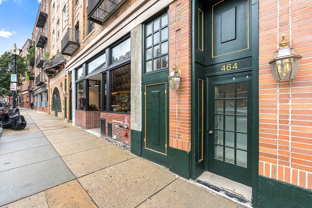 464 Hanover Street # 9A