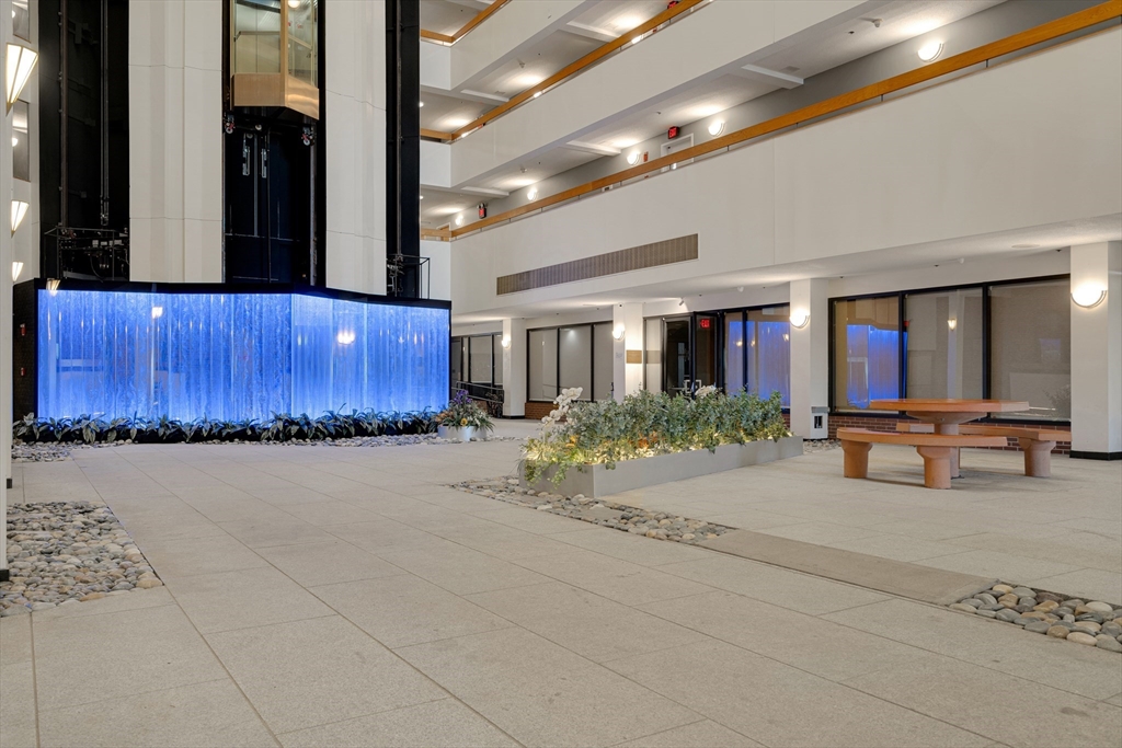 357 Commercial St # 514