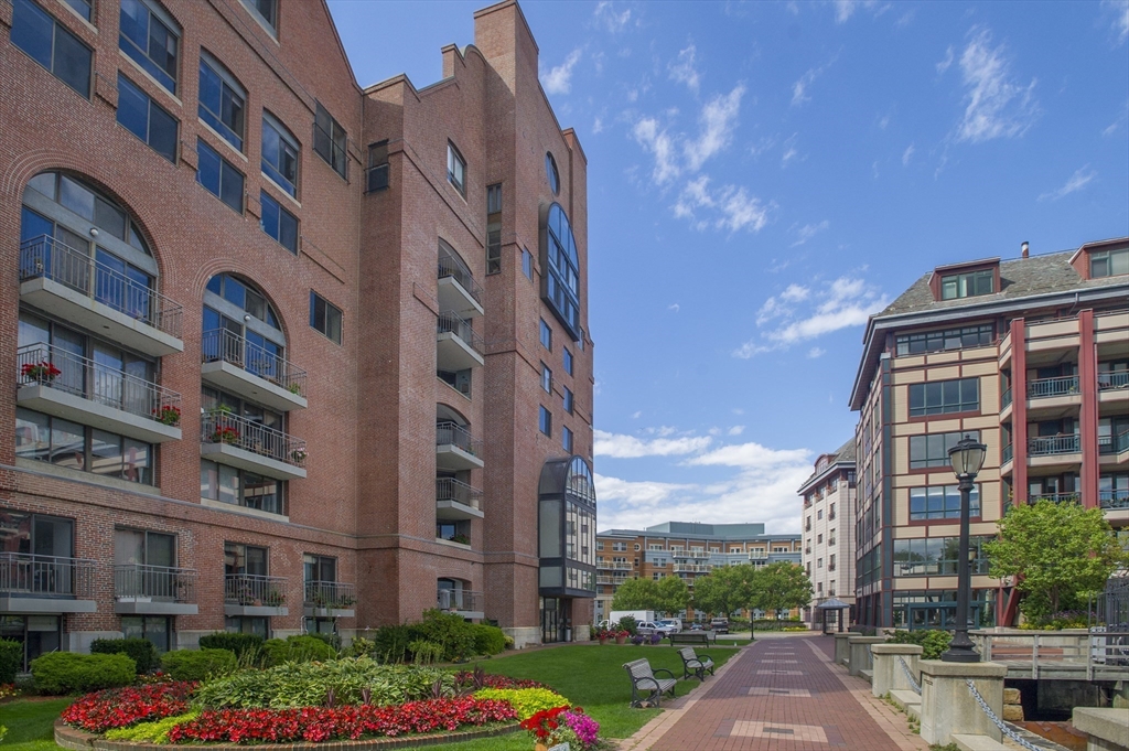 357 Commercial St # 514