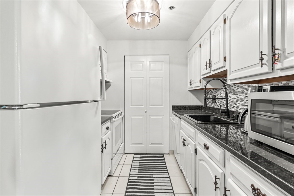 357 Commercial St # 514
