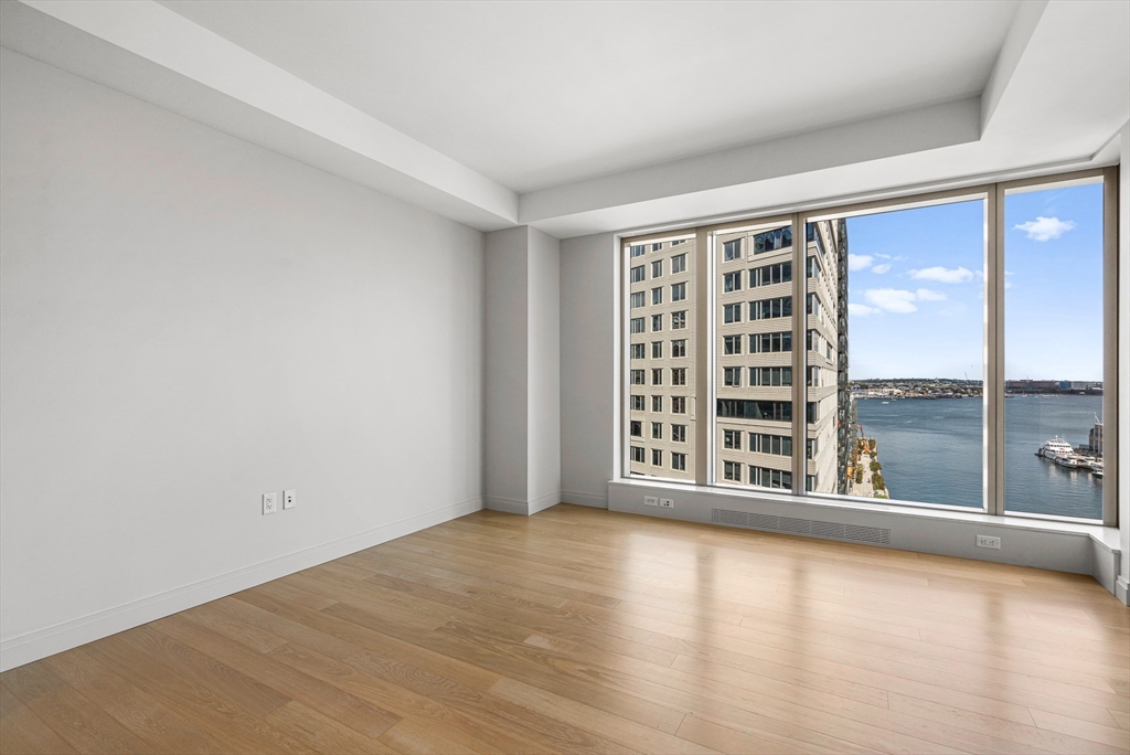 133 Seaport Blvd # 1516