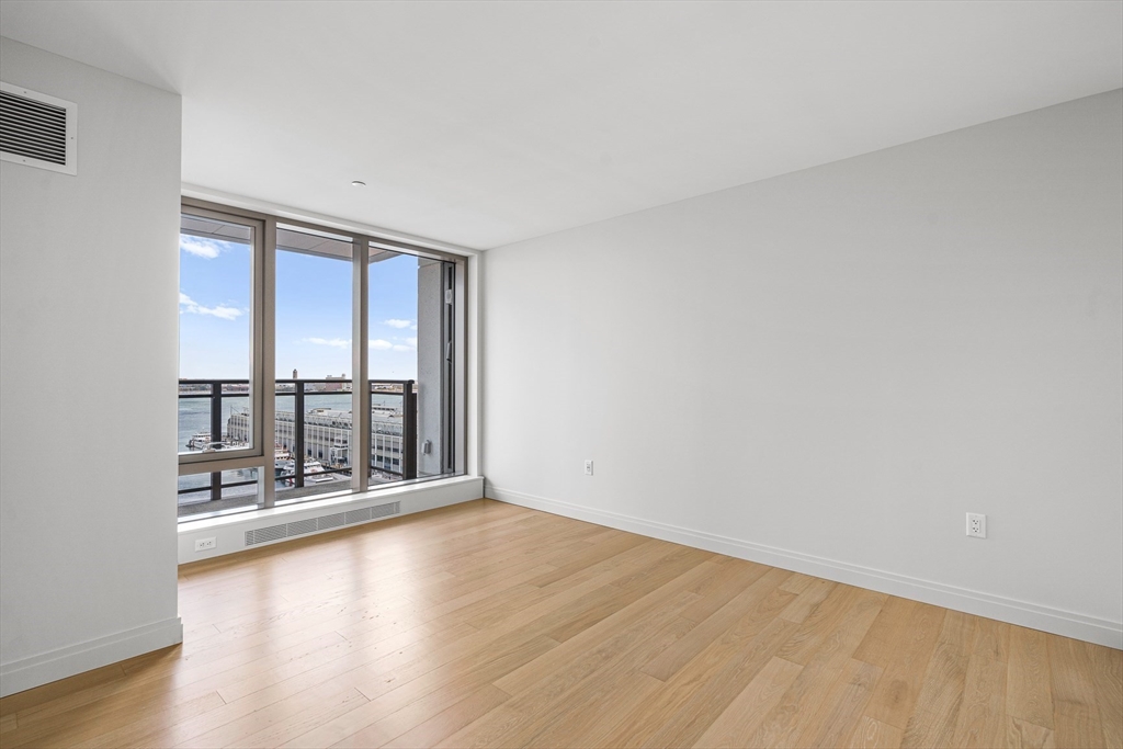 133 Seaport Blvd # 1516