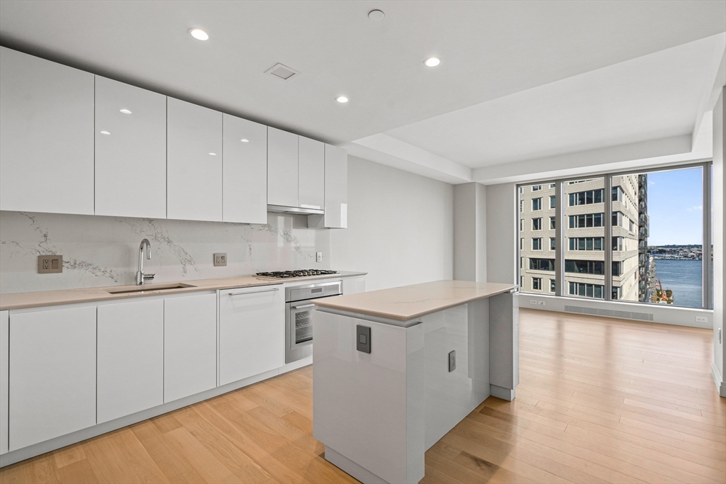 133 Seaport Blvd # 1516