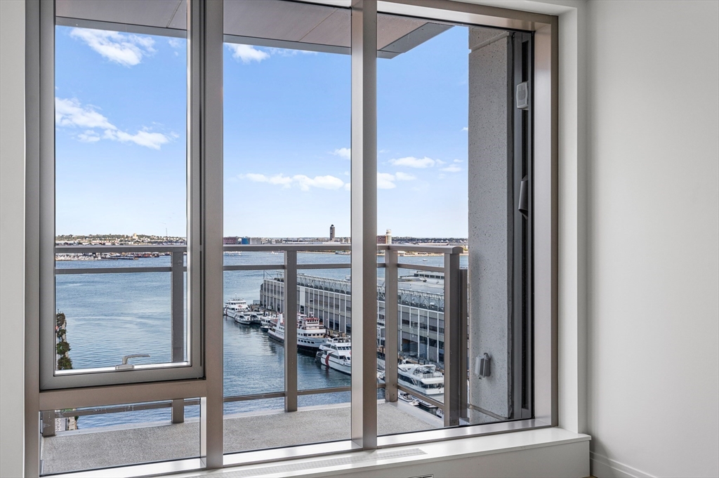 133 Seaport Blvd # 1516