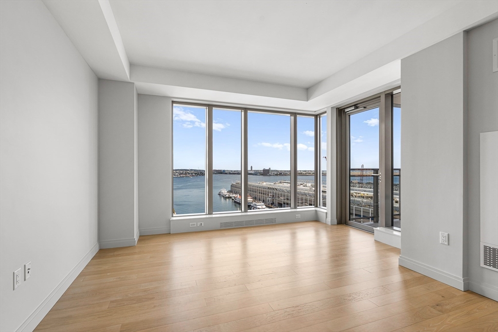 133 Seaport Blvd # 1516