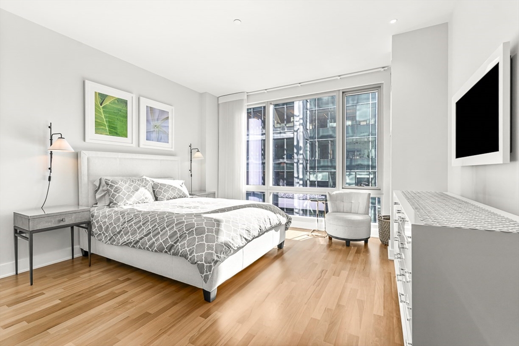 500 Atlantic Avenue # 14T