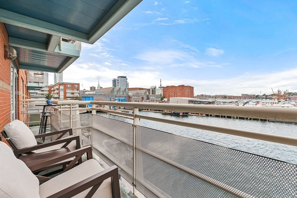 3 Battery Wharf # 3309