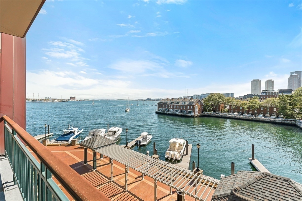 40 Battery St # 305