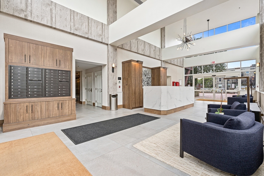 40 Battery St # 305