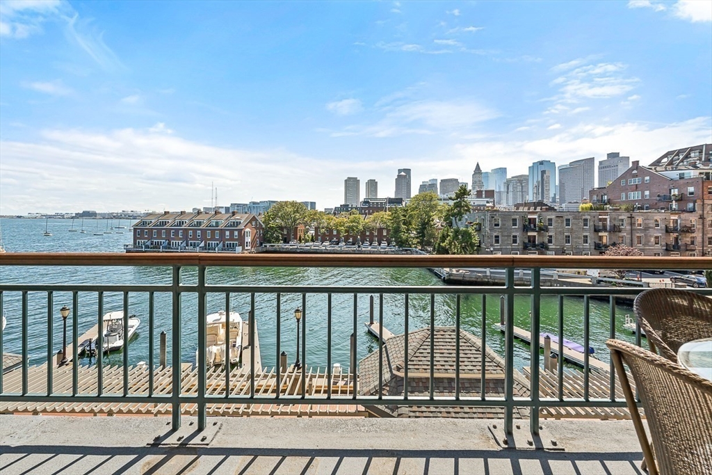 40 Battery St # 305