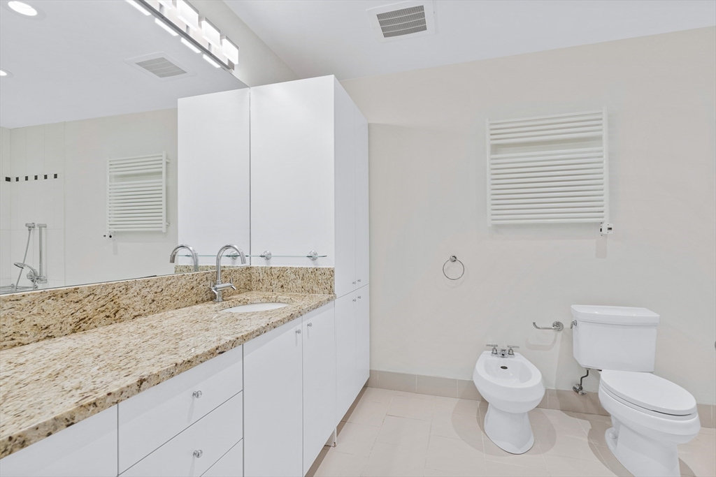 25 Channel Center Unit: PH204