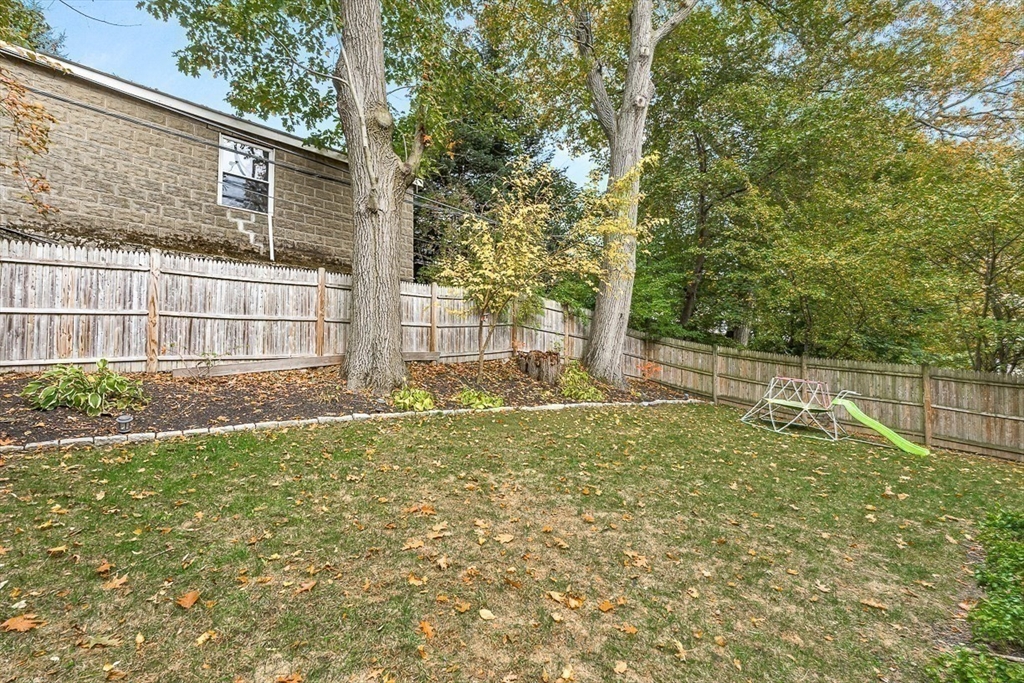 55 Redlands Road