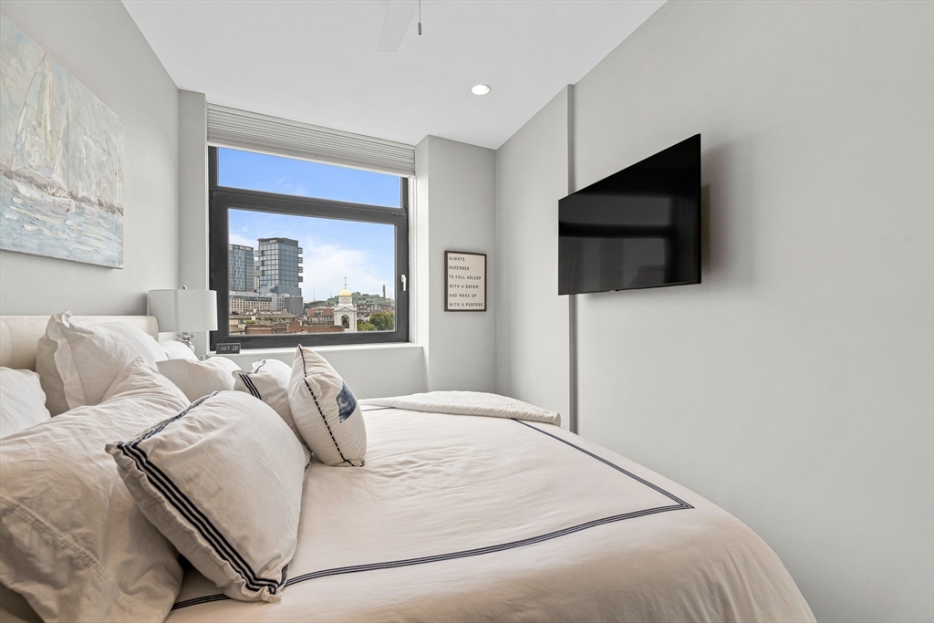 300 Commercial St # 709