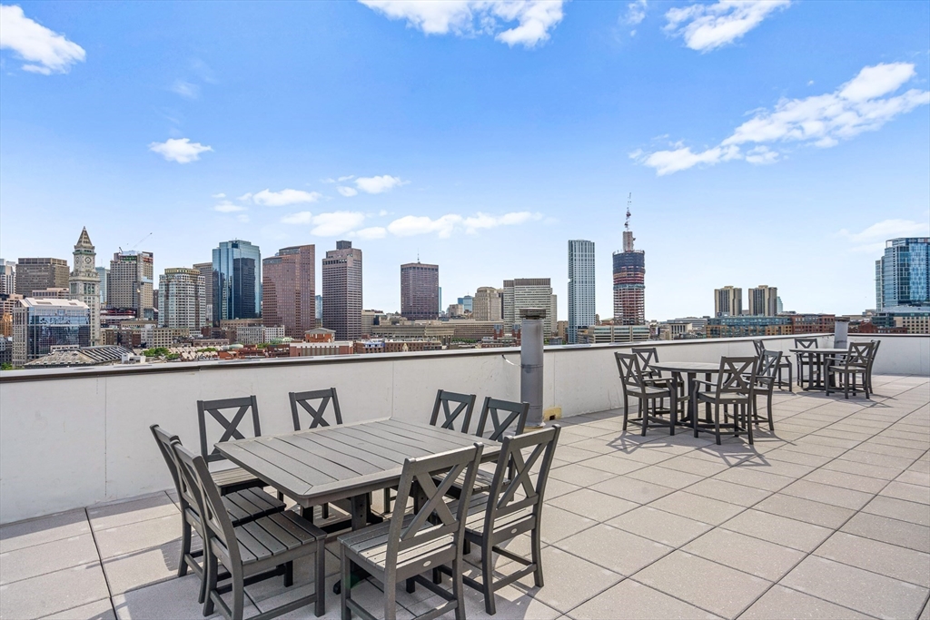 300 Commercial St # 709